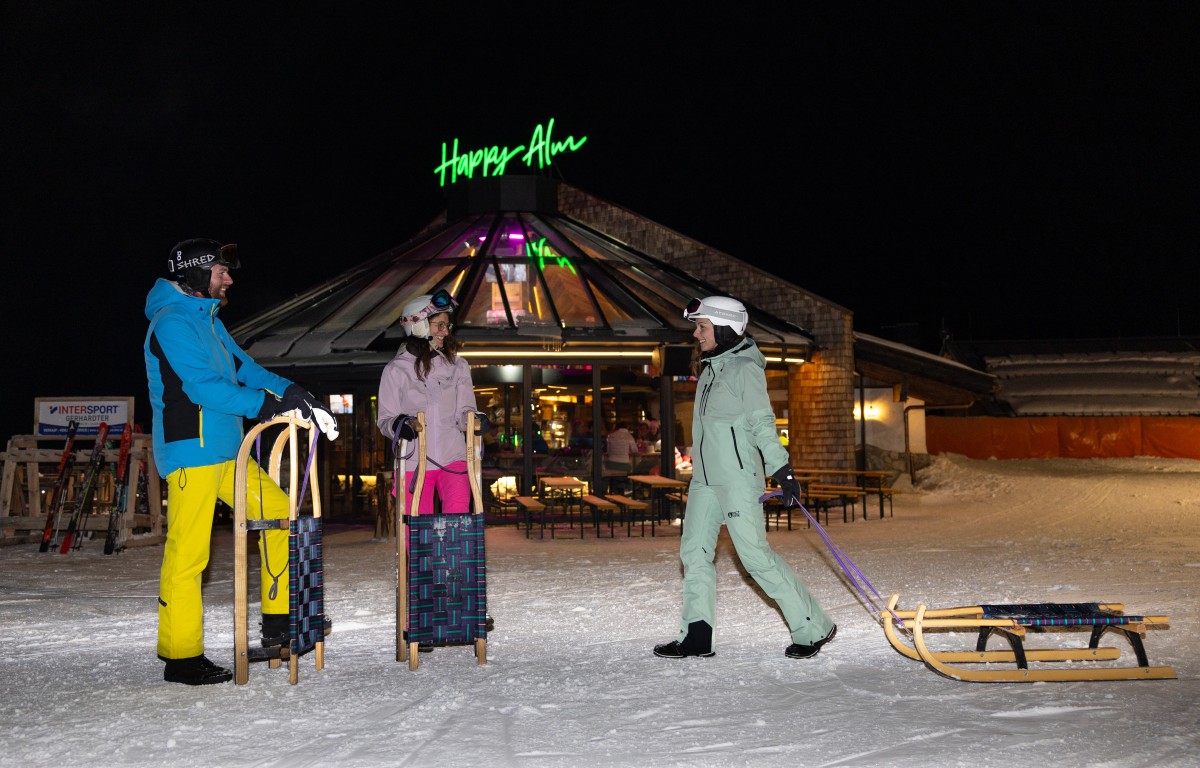 Abendrodeln bis zur Happy Alm