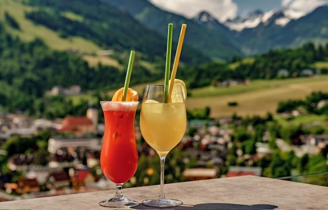 Coole Drinks und Zeit zum Genießen in der Rooftop-Bar