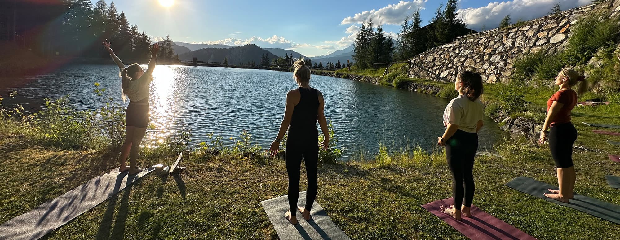 Yoga auf der Reiteralm in Schladming in der Almwelt Austria