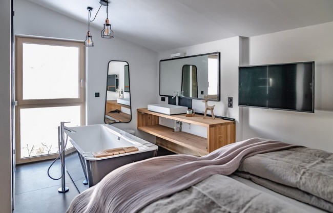 Penthouse White Gold