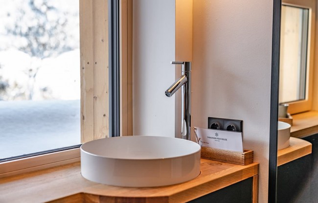 Penthouse white gold 19 