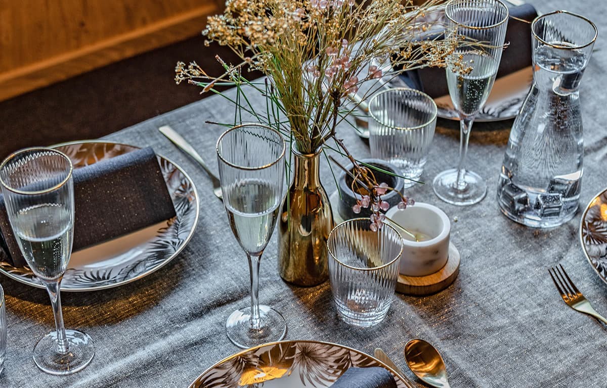 Champagne breakfast in the Stadtvilla 