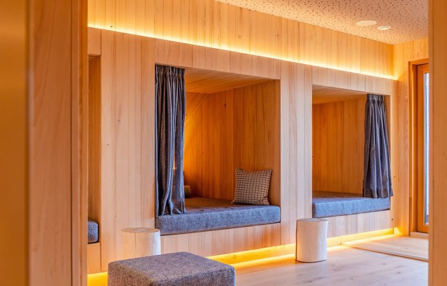 Rest area with privacy